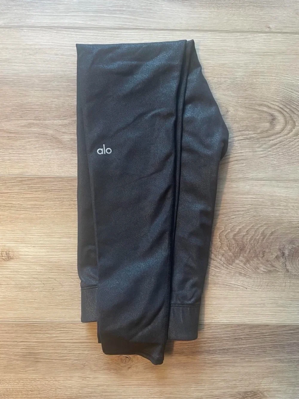 ALO Yoga metallic black leggings